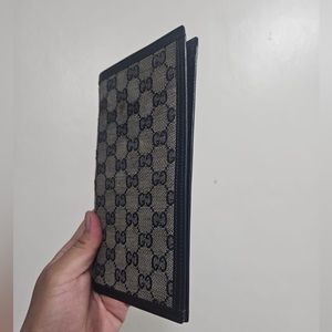 Gucci canvass logo check/cash book! Great Condition!